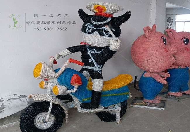 稻草工藝品黑貓警長(zhǎng)